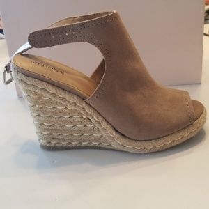 Wedge shoes